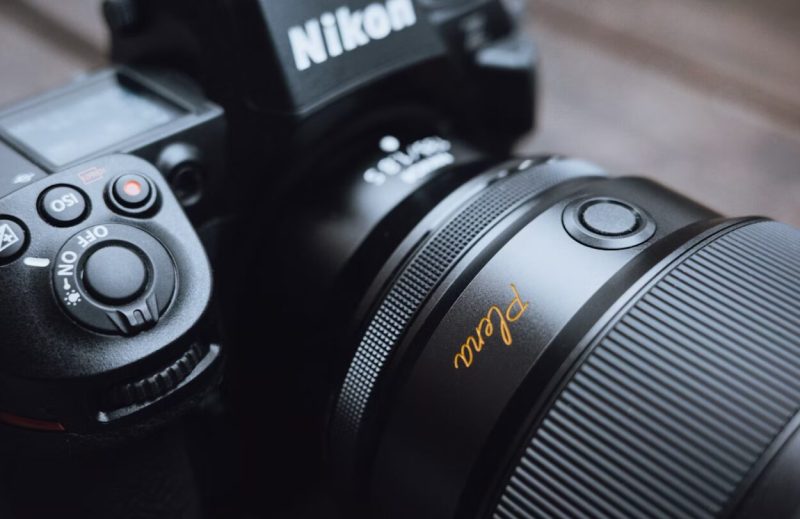 nikon plena lens